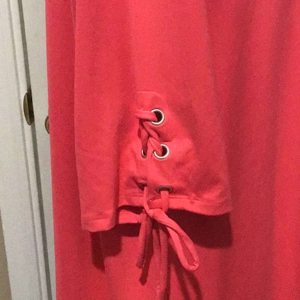 Top - Picture 3 of 3